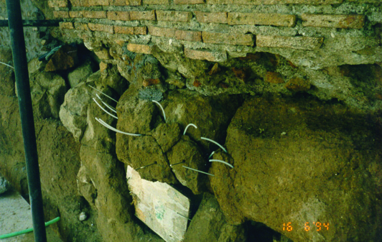 7 consolidamento massa tufacee-lightbox