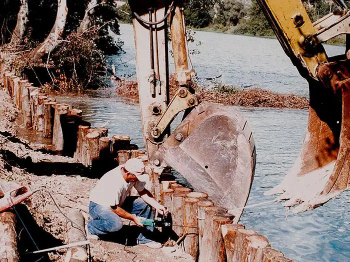 NAZZANO chiodatura pali castagno