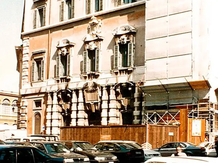 ponteggi-palazzo-madana-e-palazzo-kock